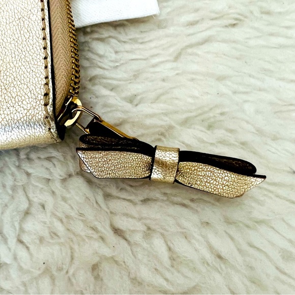 Chloe Gold Metallic Leather zip Around Long Wallet w/ dust bag - Picture 11 of 12